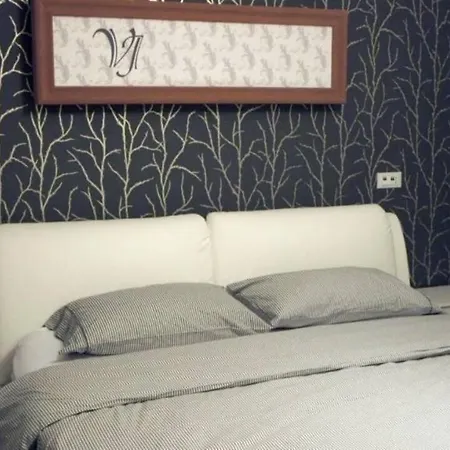 In With One-bedroom 11